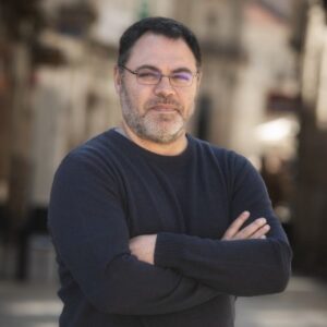 Erik Dobaño